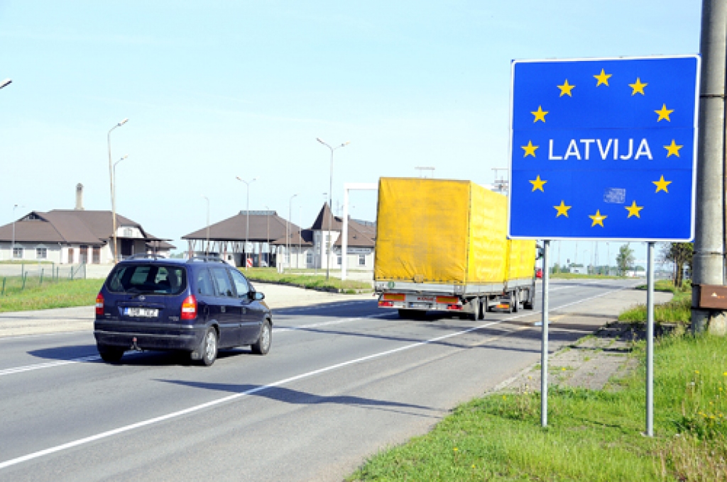 No pirmdienas, 24. maija, tik raita robežas šķērsošana Grenctālē vairs nebūs. Ikviens transporta līdzeklis tiks apturēts, lai personām pārbaudītu dokumentus.
Autors: Ivars Bogdanovs