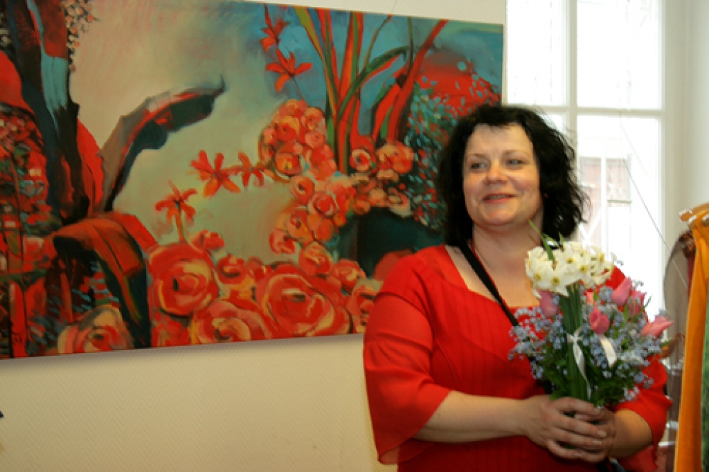 Ingas Brūkles personālizstādes «Sarkans» atvēršana salonā «Meistars Gothards» Bauskā.
Autors: Ivars Kalniņš