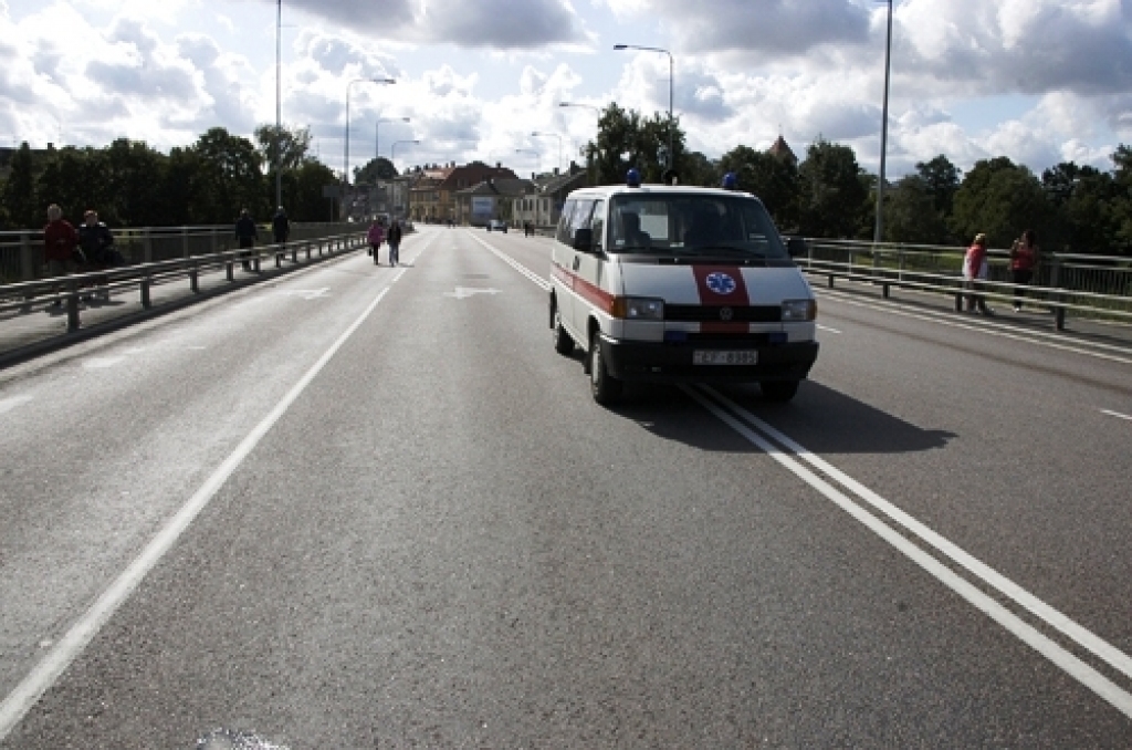 Visvairāk darba neatliekamās medicīniskās palīdzības brigādei Līgo naktī bijis Iecavas pusē.
Autors: no «Bauskas Dzīves» arhīva.