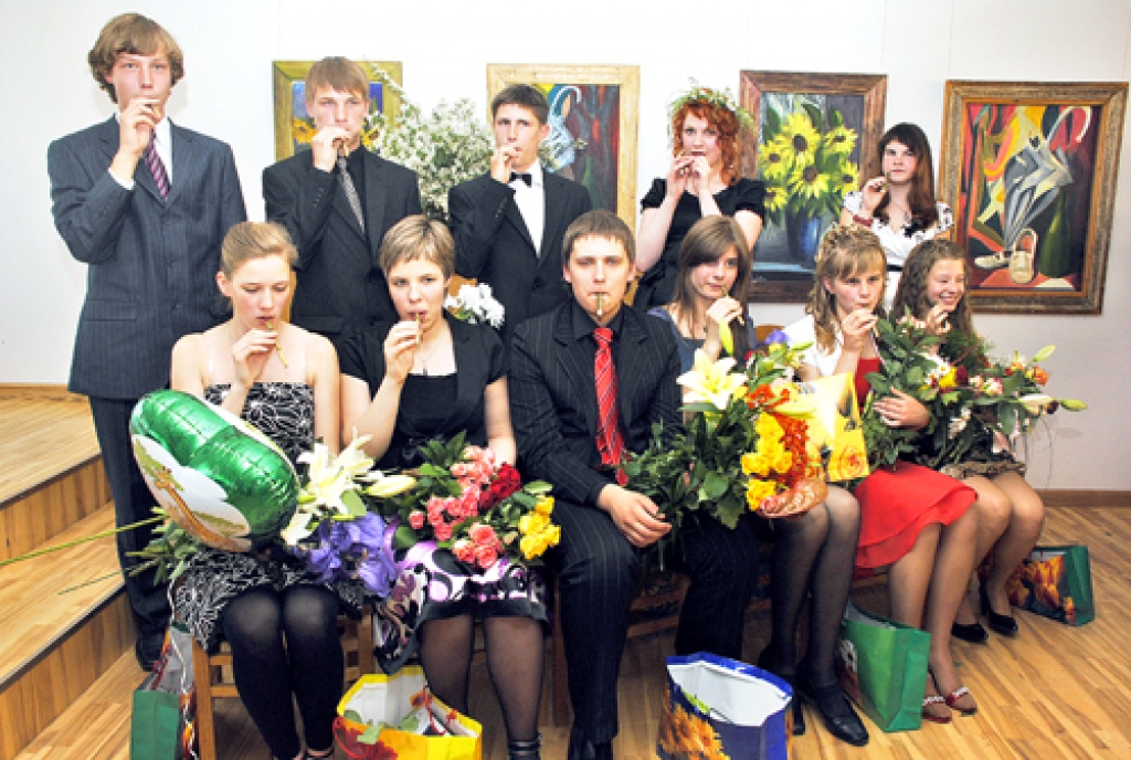 Vecumnieku mūzikas skolas 11 absolventi ir spilgtas, radošas un talantīgas personības.