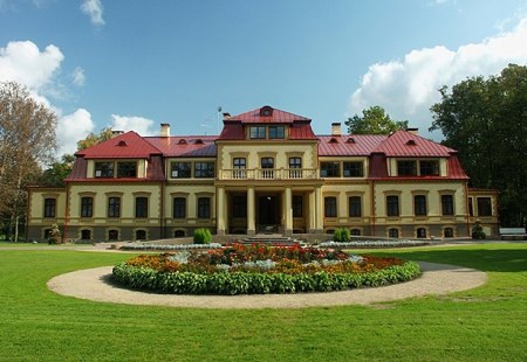 Vecsaulieši šoreiz tuvāk iepazīs Dikļu apkaimi. Maršrutā ir arī Dikļu pils.
Autors: latviatourism.lv