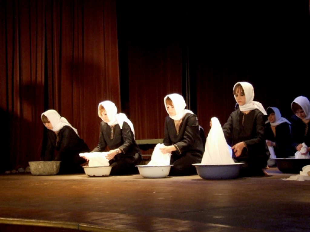 Fragments no rundāliešu izrādes «Vārti».
Autors: no «Bauskas Dzīves» arhīva.