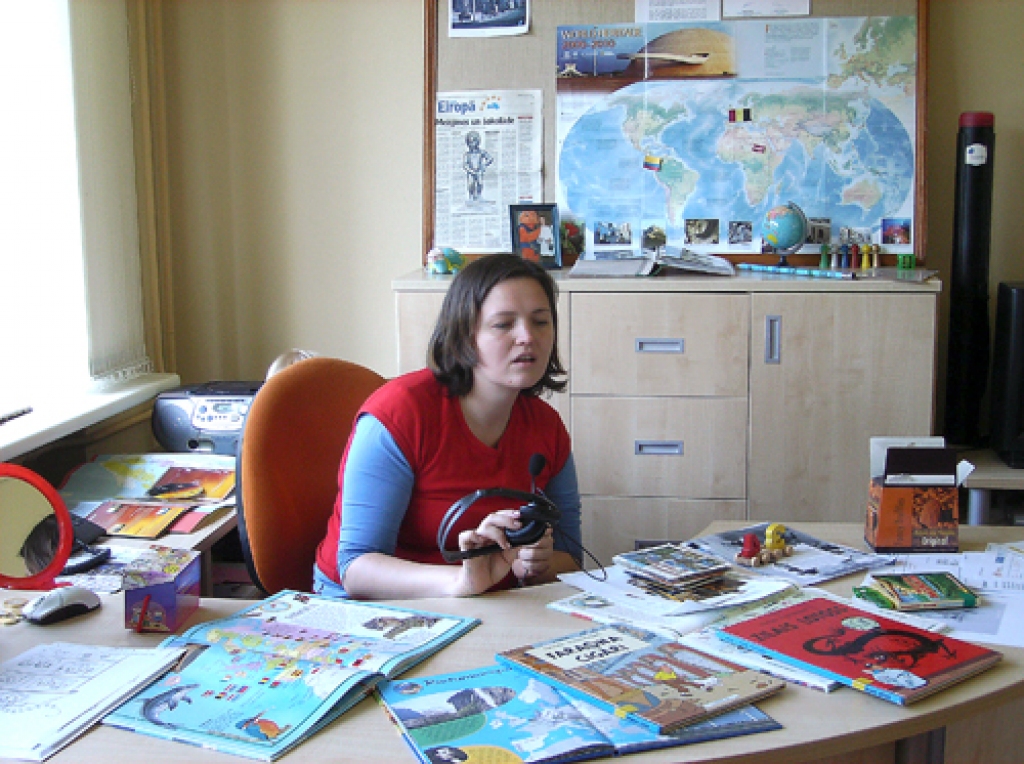 Jolanta Bogustova bibliotēkā bērniem stāsta par Beļģijas īpatnībām, dabu, sadzīvi, arhitektūru, tradīcijām, kultūru, ikdienas dzīvi.
Autors: no Bauskas centrālās bibliotēkas krājuma