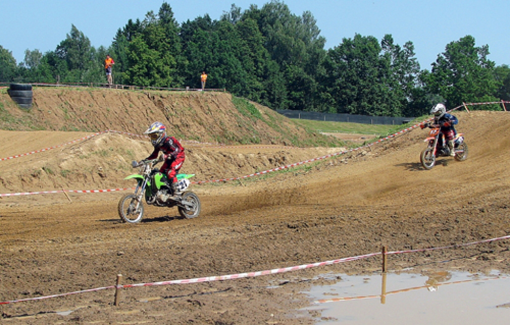 Pīlādžu trasē Stelpē divās sacensību dienās startēja dažādu paaudžu sportisti.