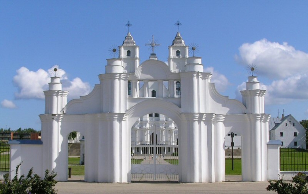 Autors: www.trekearth.com