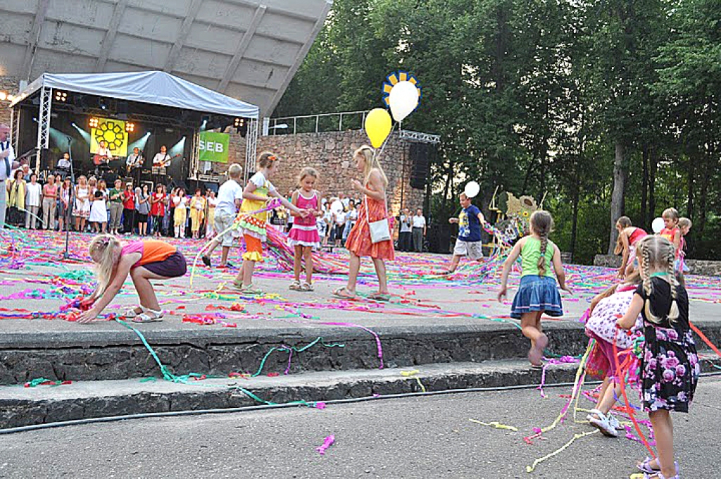 Bauskas novada svētki noslēdzās pilskalna estrādē.
Autors: Guntis Ērglis
