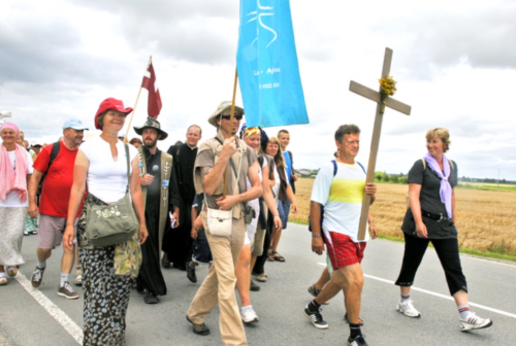 Uz Aglonu svētceļnieki virzās cauri visiem četriem mūsu novadiem, un visur ir gādāts par uzņemšanu, ja vajadzīgs, arī par naktsmājām.
Autors: Juris Iļņickis