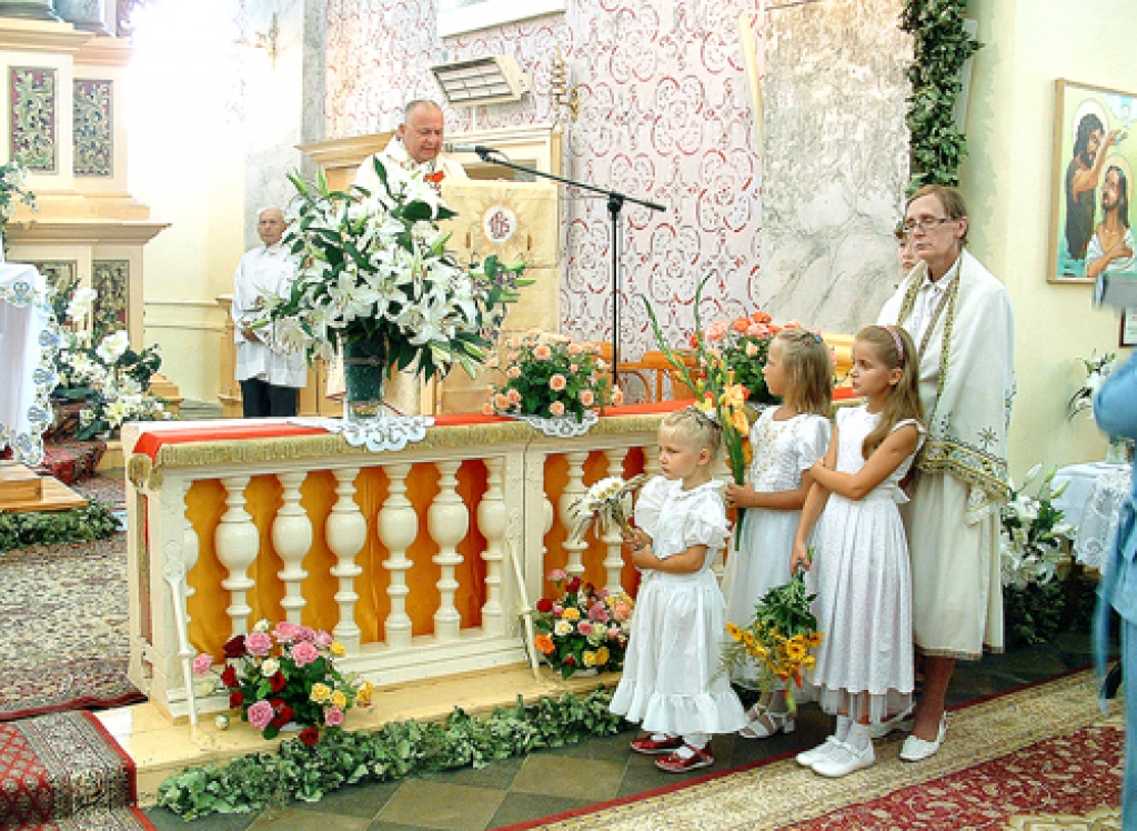 Svinību kulminācija – Skaistkalnes dievmātes, Latvijas ģimeņu aizbildnes, svētki baznīcā.
Autors: Žanna Zālīte