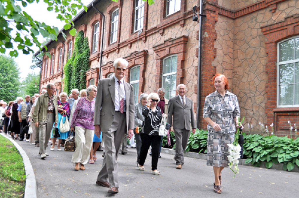  Gājiena priekšgalā bija iecavnieki Pauls Griķis, Aija Griķe, Valija Sietpine, Uldis Lasmanis, Inga Anūze un citi.
Autors: Guntis Ērglis