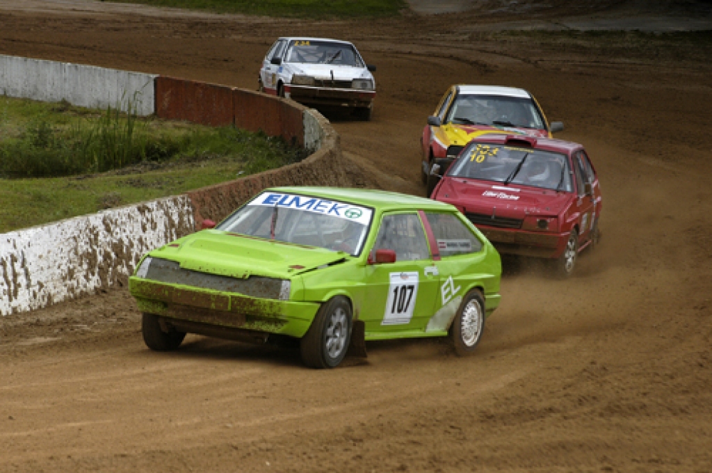 Trasē D-1A automašīnas, ar 107. numuru - baušķenieks Mareks Tauriņš, kam šosezon šīs bija pirmās un vienīgās sacīkstes.
Autors: Ivars Bogdanovs