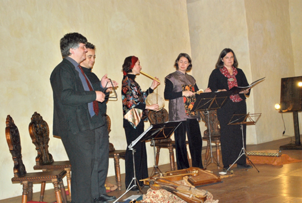 «Obsidienne» pieci franču mākslinieki koncerta laikā izmantoja vairāk nekā 20 mūzikas instrumentu.
Autors: Uldis Varnevičs