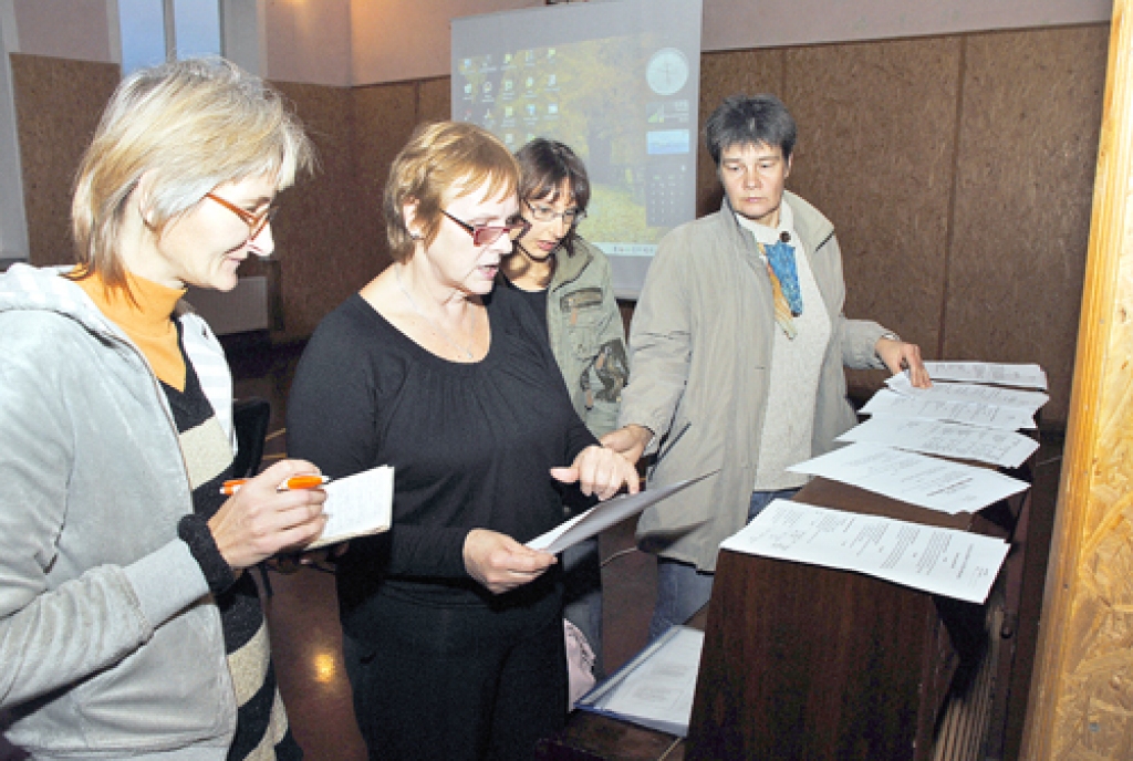 Skolas direktore Dace Penķe informēja par tautskolas darbību un mērķiem.
Autors: Ivars Bogdanovs