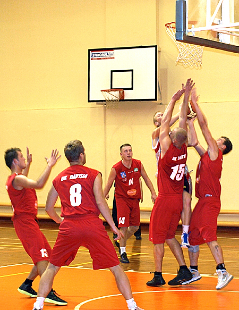 Iecavas BK «Dartija» basketbolisti.
Autors: no «Bauskas Dzīves» arhīva