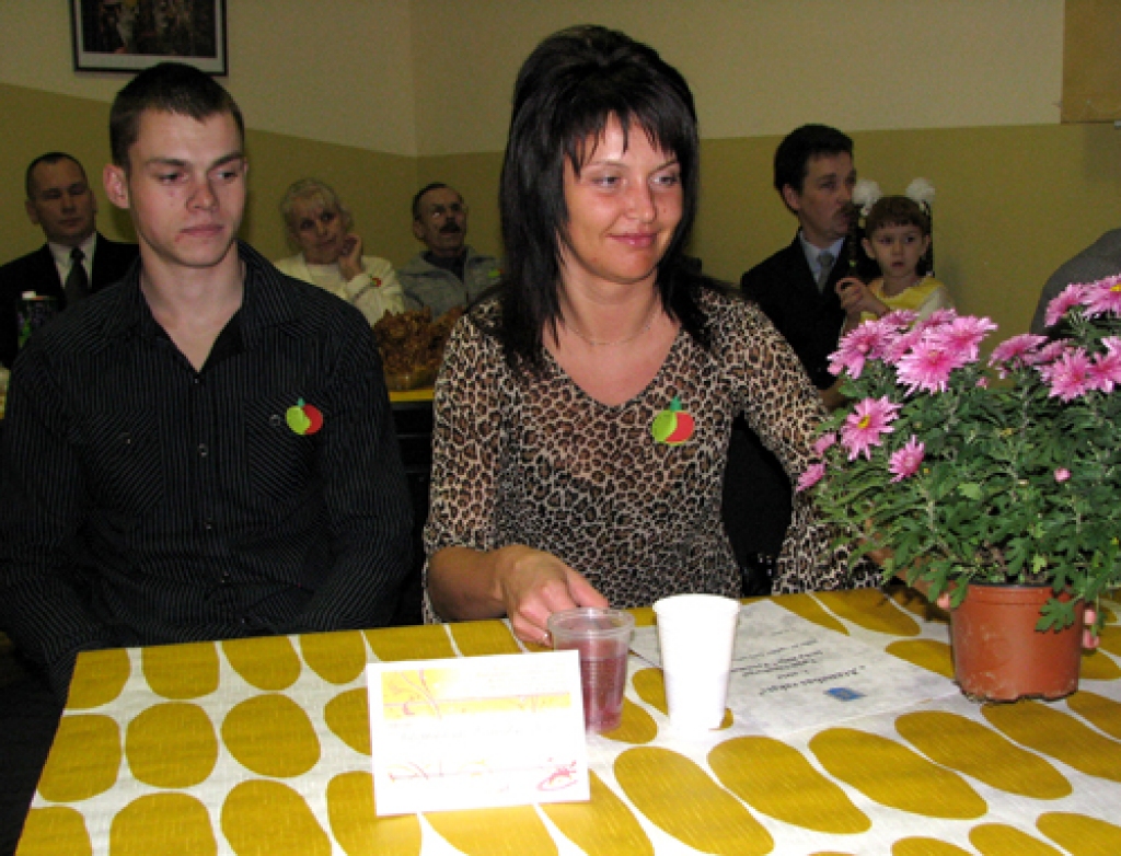 Ceraukstes pagasta labākās lauku mājas saimnieki Egija Dinaburga un Raitis Ločmelis.
Autors: Vilnis Auzāns