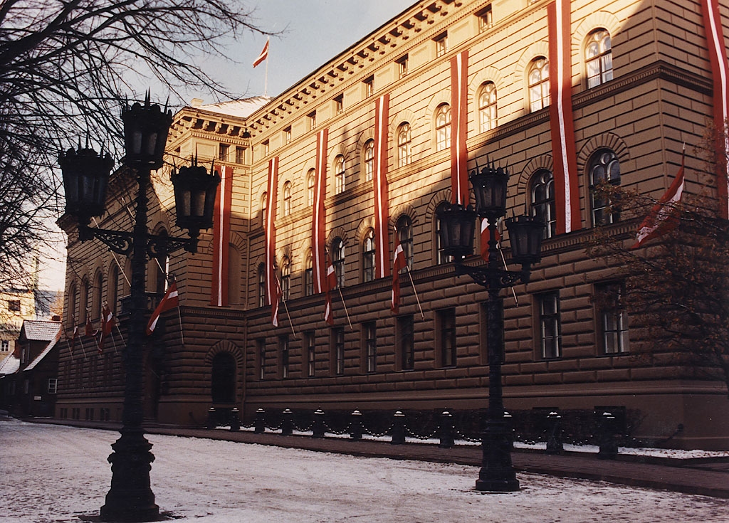 Bijušais Vidzemes Bruņniecības nams, tagad - LR Saeimas nams. Veidots pēc renesanses laika Florences piļu parauga.
Autors: no www.saeima.lv