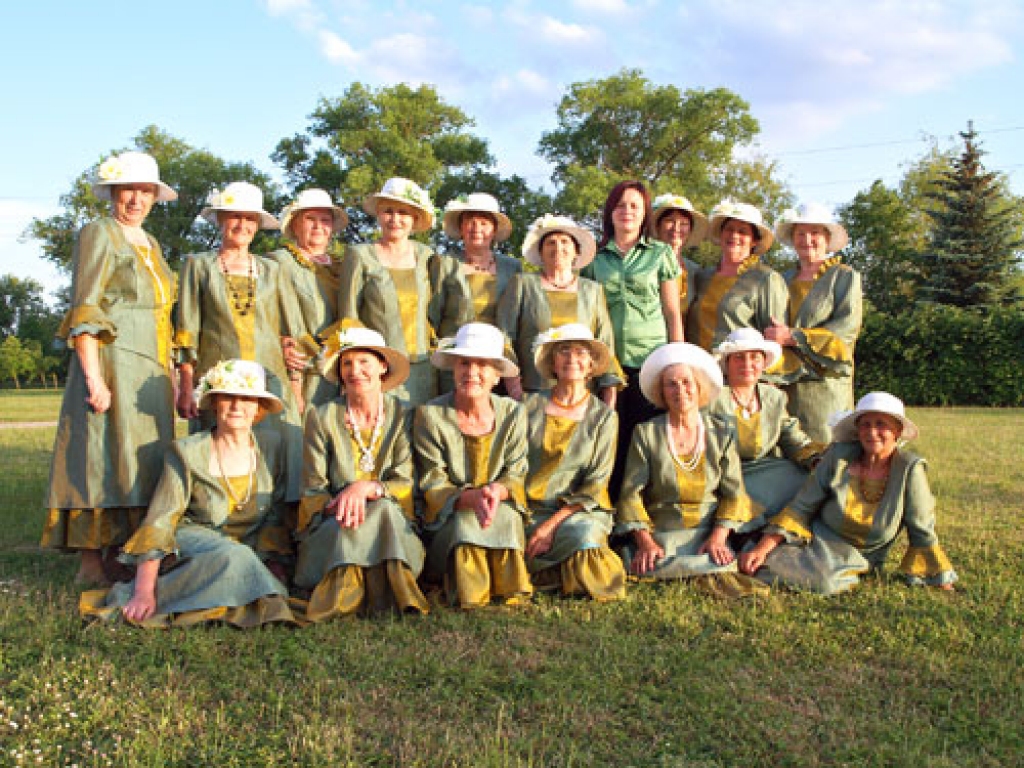 «Magnolijas» plaukst un dejo jau piecus gadus. 
