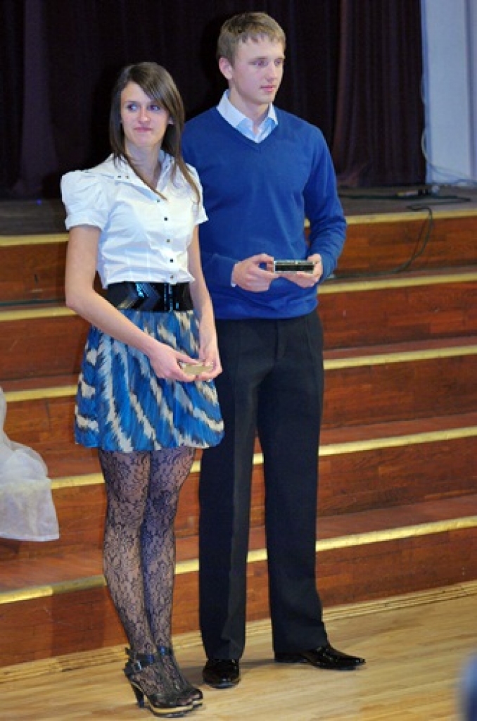 Pilsētas tautas namā 3. decembrī Bērnu un jaunatnes sporta skola (BJSS) godināja Bauskas novada 2010. gada jaunatnes sporta laureātus. Par teicamiem rezultātiem un mērķtiecīgu, neatlaidīgu treniņu darbu jaunatnes sporta laureātu titulu...
Autors: Uldis Varnevičs