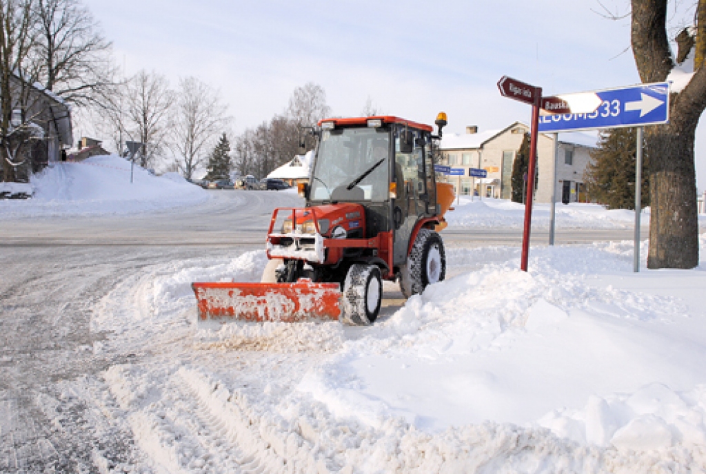 Brauktuvju tīrīšanai Vecumniekos ir izstrādāts grafiks.