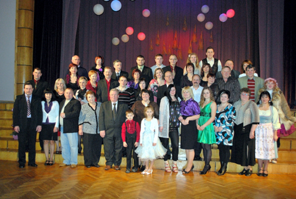 Konkursa  «Sakoptākā dzīves telpa 2010» laureāti noslēguma sarīkojumā.
Autors: Uldis Varnevičs