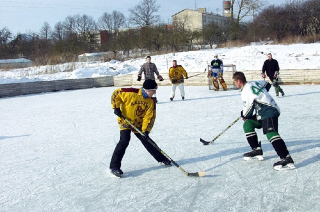 No Bauskas novada pašlaik ir pieteikts Mežotnes lauksaimniecības skolas sporta laukums.
Autors: No laikraksta «Bauskas Dzīve» arhīva.