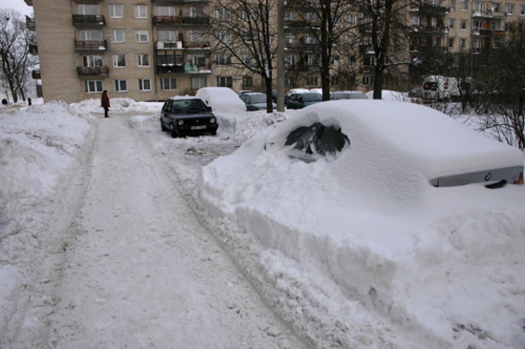 Saimnieka «aizmirstais» spēkrats kādā Dārza ielas pagalmā.
Autors: Ivars Bogdanovs