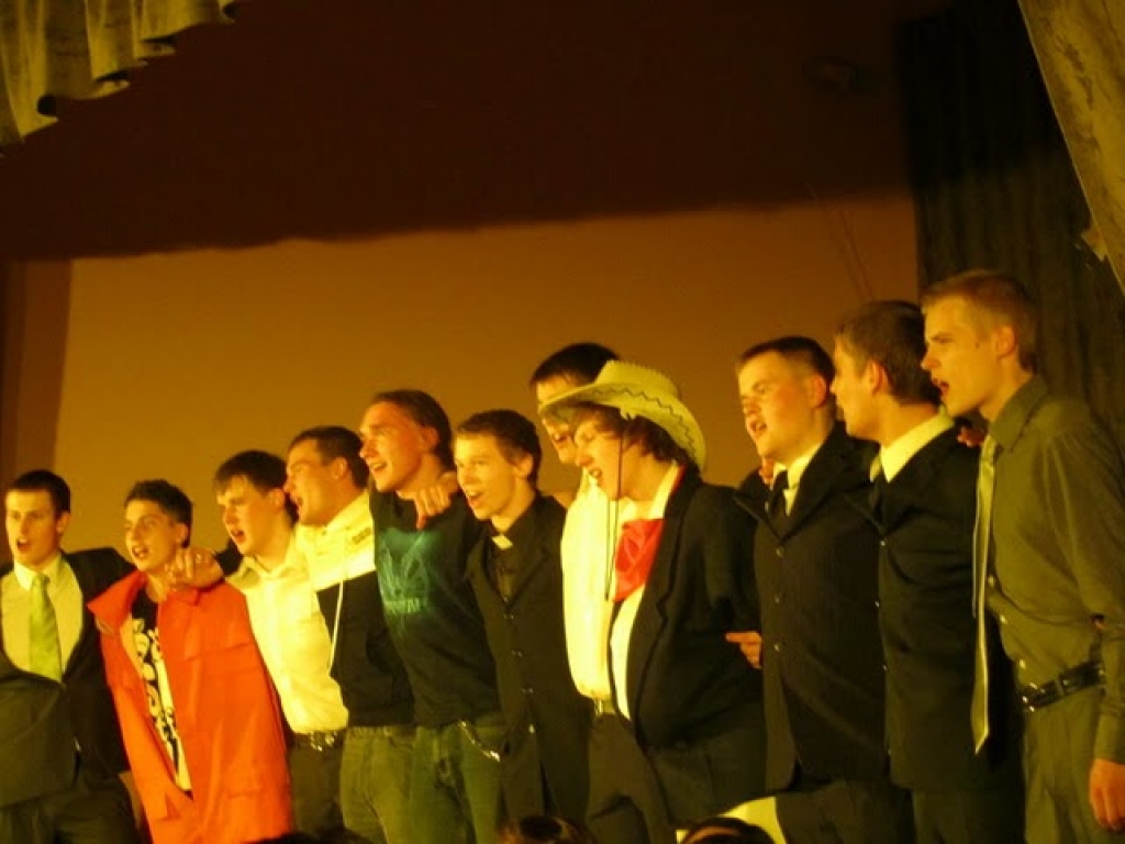 Iecavas vidusskolas 12. klašu puišu kopdziesma izskanēja spēcīgi un aizraujoši.
Autors: Dace Riekstiņa