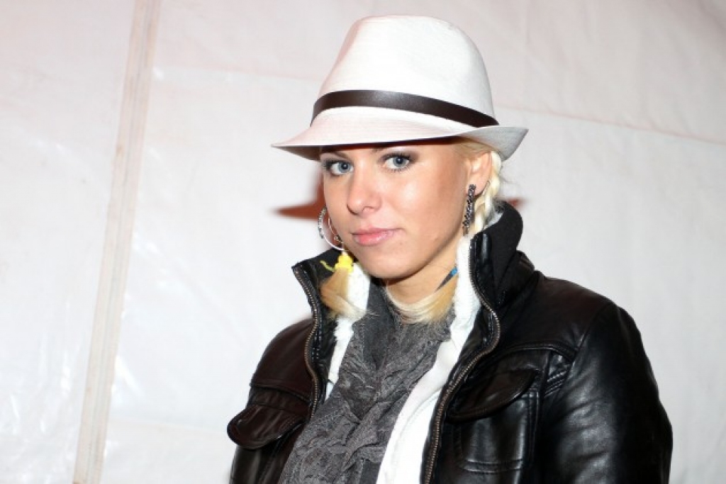 Iecavā šovakar koncertēs arī kolorītā dziedātāja Liene Bronuša, kas pazīstama ar skatuves vārdu Candy.
Autors: Publicitātes foto.