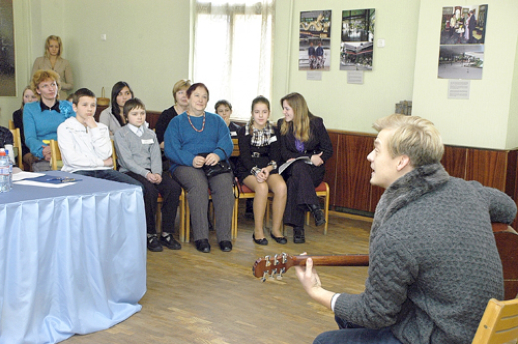 Jaunais aktieris Rihards Lepers darbojās konkursa žūrijā.
Autors: Ivars Bogdanovs