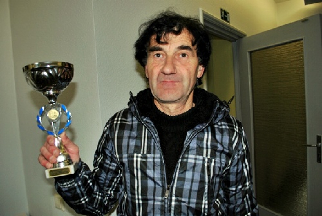 Ilmārs Saulgriezis ar kausu no sacensībām.
Autors: Uldis Varnevičs.