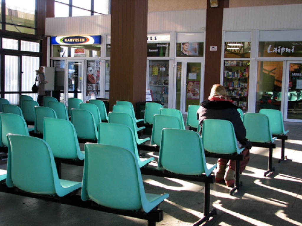 Ceturtdienas, 24. marta, rītā Bauskas autoostā bija neierasts klusums un tukšums.
Autors: Vilnis Auzāns