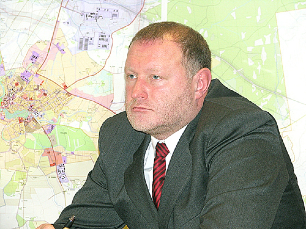 Opozīcijas deputāts Sergejs Mašiņenkovs (SCP) balsojumā atturējās, jo uzskata, ka šāds atalgojuma palielinājums pašreizējā situācijā nav pareizs.
Autors: no «Bauskas Dzīves» arhīva