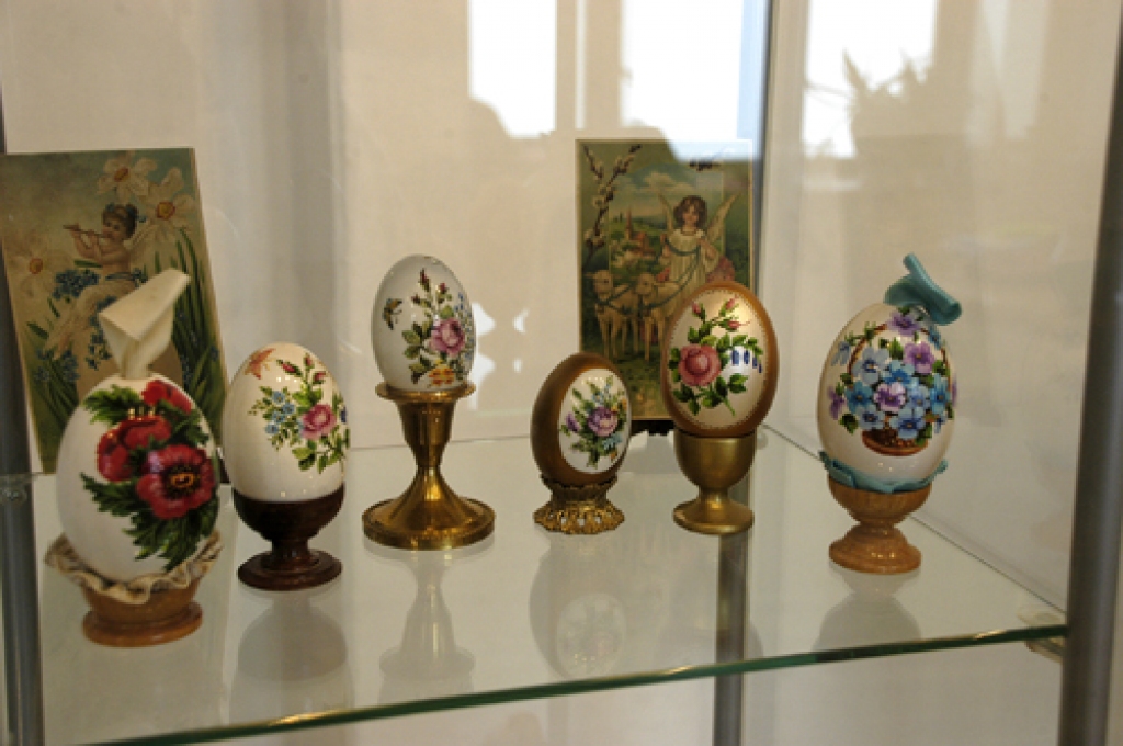 Bauskas novadpētniecības un mākslas muzejā līdz 26. aprīlim var aplūkot mākslas zinātnieces Jeļenas Forstes apgleznoto Lieldienu olu kolekciju. Kolekcijā ir Jeļenas Forstes autordarbi – porcelāna olas ar filigrānu gleznojumu. Viņa ir...
Autors: Ivars Bogdanovs