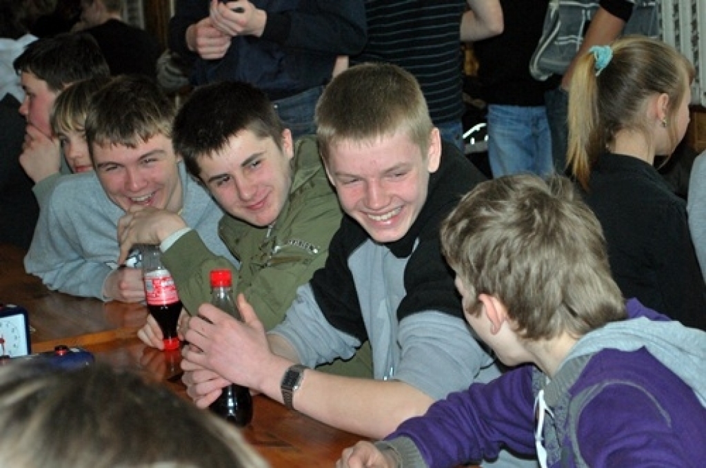 Latvijas Skolu sporta federācijas rīkotās skolu 64. spartakiādes dambretes finālsacensības notika pagājušajā nedēļā Bauskas 1. vidusskolā. Uz šīm cīņām ieradās 50 komandu, kopā 150 dambretistu no 24 skolām. Dalībnieki sacentās trīs vecuma...
Autors: Uldis Varnevičs