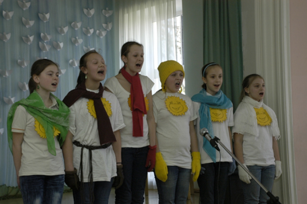 Bauskas un Rundāles novada mācību iestāžu piekto klašu audzēkņi konkursam «Esi gudrs, būsi vesels!» bija gatavojušies ne mazāk centīgi kā olimpiādei. 16 komandu 14. aprīlī sacentās Bauskas pamatskolas zālē. 
Konkursu rīkoja Zemgales Mutes...
Autors: Ivars Bogdanovs