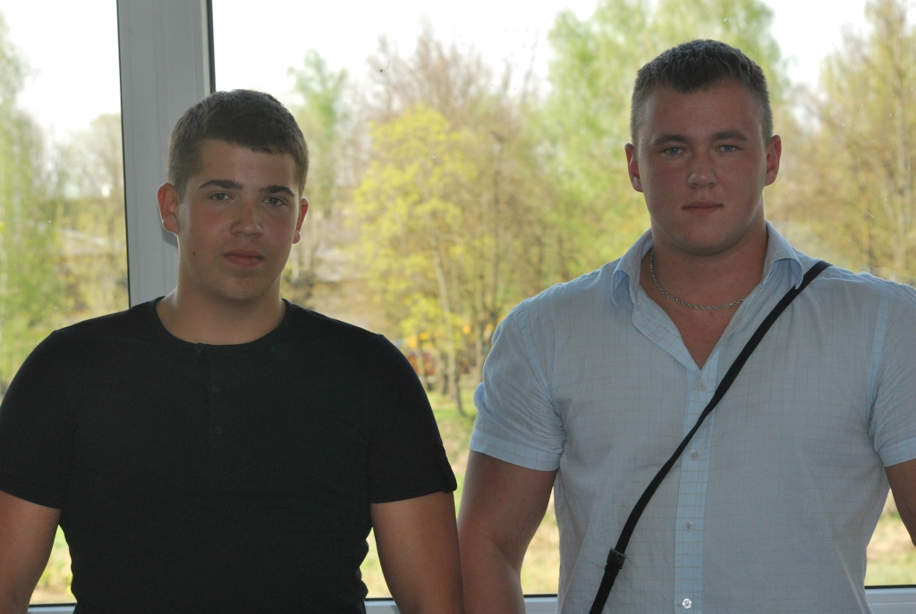 Latvijas čempioni pauerliftingā WPC versijā ar ekipējumu – Andris Afanasjevs un Emīls Pumpurs. 
Autors: Uldis Varnevičs