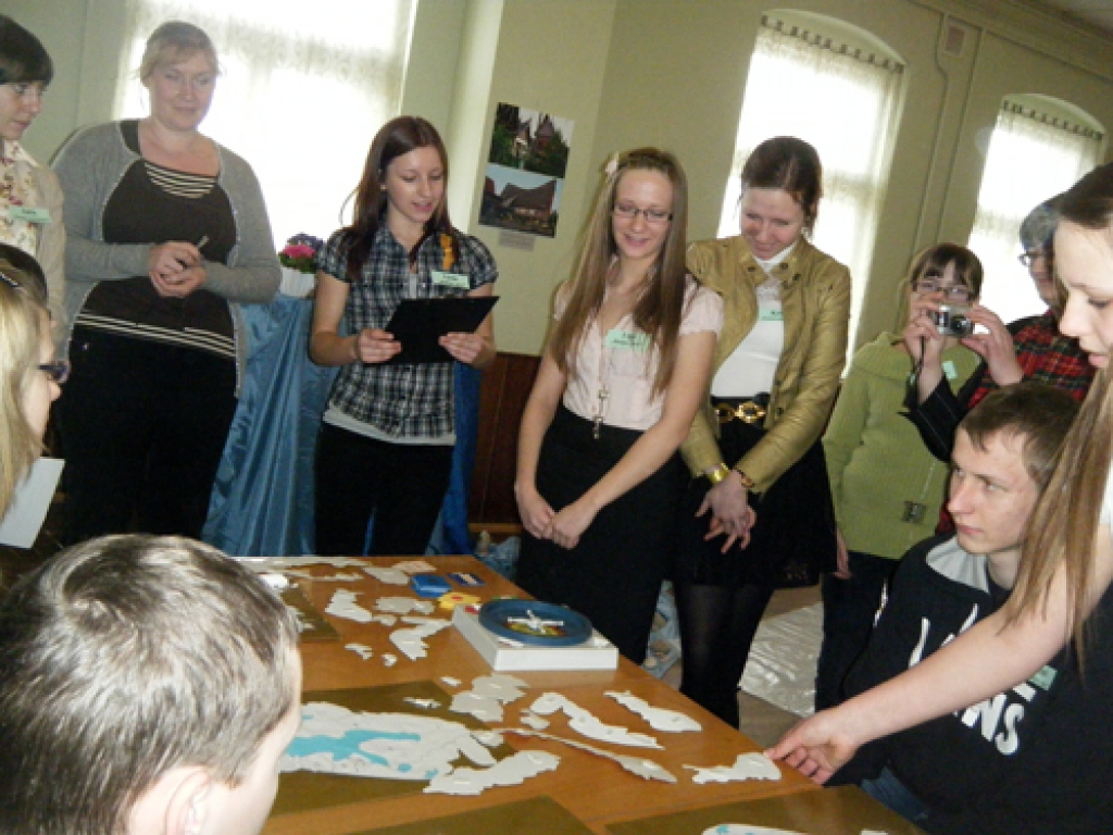 Bauskas 1.vidusskolas jaunietes - videsspēļu autores.
Autors: no BJC arhīva.