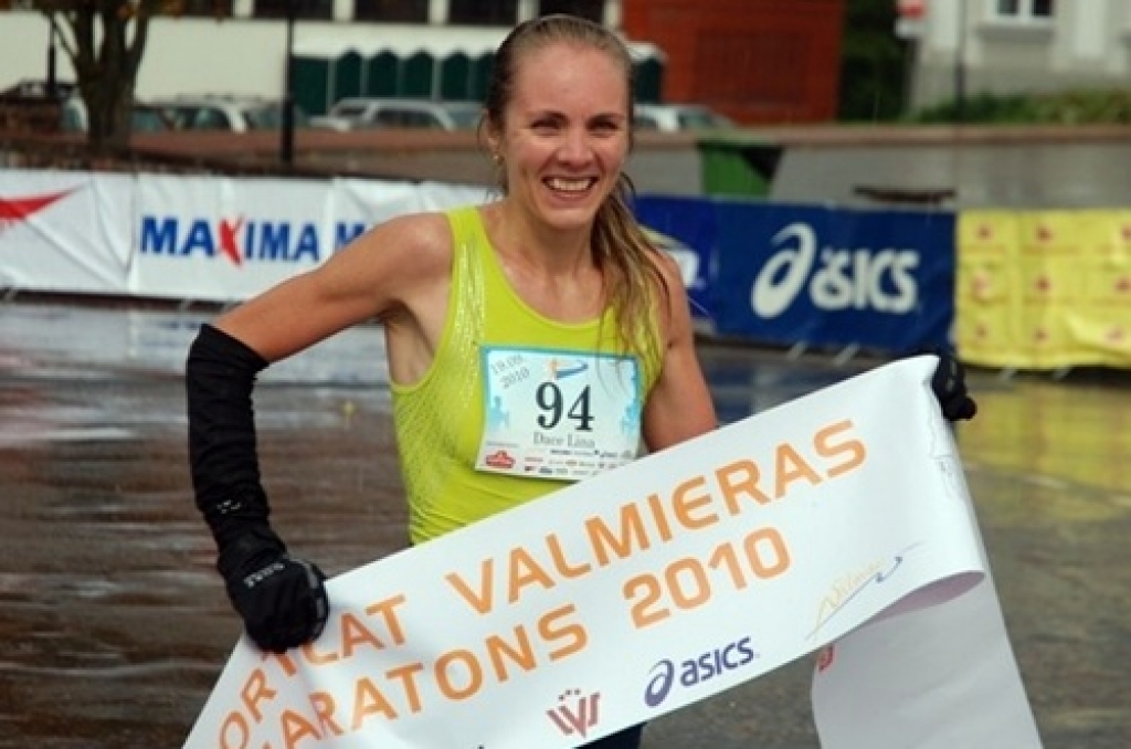 Dace Lina ir pašlaik ātrākā maratona skrējēja Latvijā.
Autors: valmieras-maratons.lv  