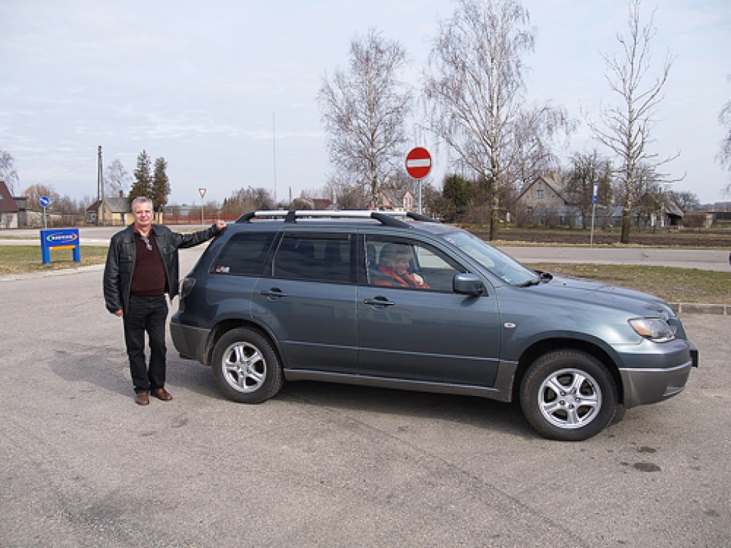 Baušķenieks Jānis Gorbants pirms došanās apciemot Iecavas novada mazturīgās ģimenes.
Autors: Antra Ērgle