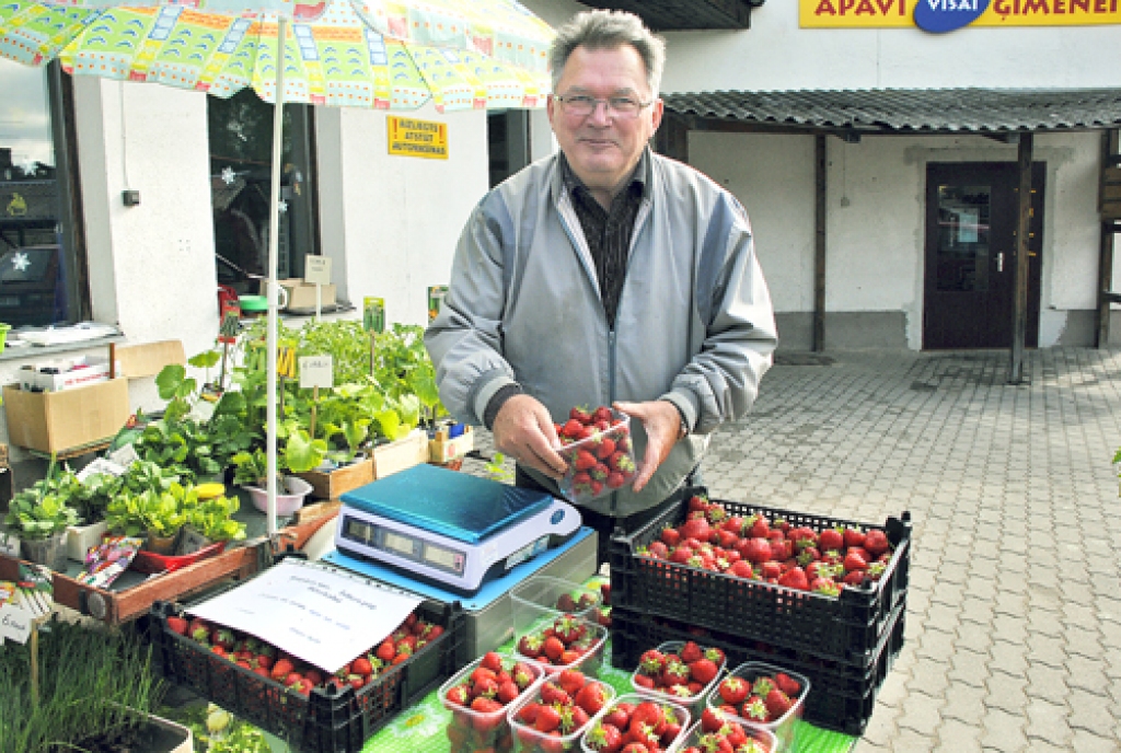 Oskars Spalis skaidro, ka liels atbalsts saimniecības uzturēšanā bijis Eiropas Savienības piešķirtais finansējums.