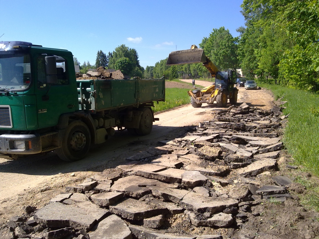 Sākusies ceļa Ērgļi–Saules posma no Ērgļiem līdz Grantiņiem rekonstrukcija.
Autors: Baiba Marčenkova