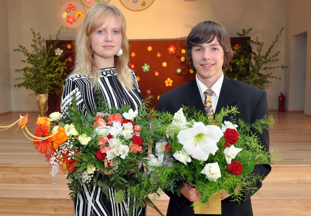 Par konkursa «Gada skolēns 2011» uzvarētājiem Vecumnieku novadā kļuva Skaistkalnes vidusskolas 11. klases audzēkne Zane Štrobindere un Stelpes pamatskolas 9. klases skolnieks Leo Remezs.
Autors: Žanna Zālīte