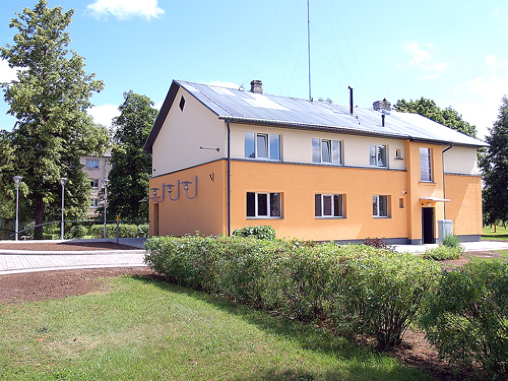 Pirmdien, 18. jūlijā, pulksten 13 jaunās, plašās telpās durvis ver Iecavas novada Zorģu bibliotēka. Agrākais veikals par pašvaldības budžeta līdzekļiem pārveidots par modernu informācijas un izziņas centru, ar Eiropas fondu atbalstu ērti...
Autors: Antra Ērgle