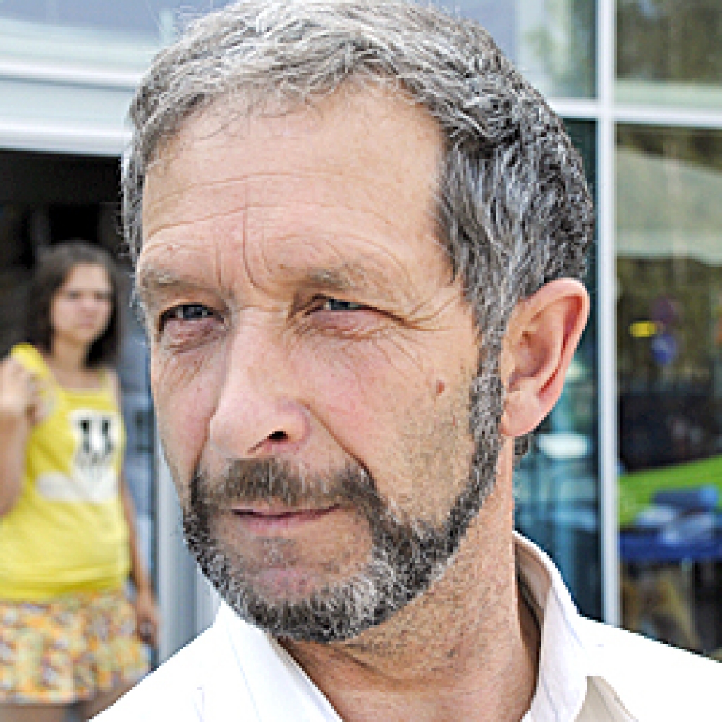 VLADIMIRS MANAVICKIS.