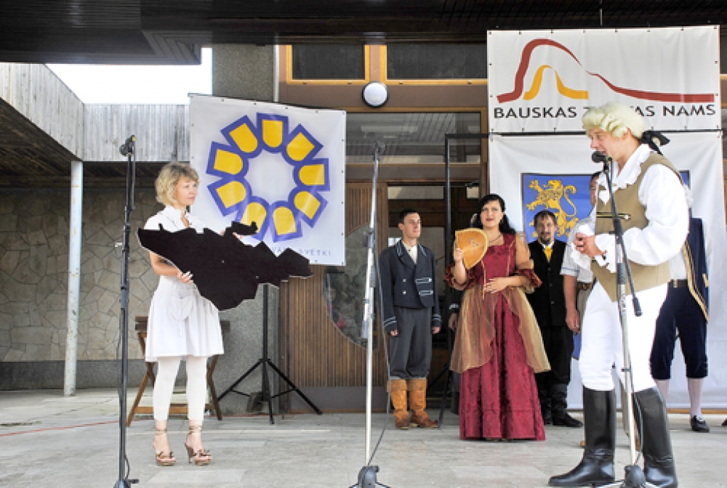 Pērn Bauskas novada pirmajos svētkos iedibinātā tradīcija – rīkot pasākumus visos pagastos – turpinās arī šogad. 