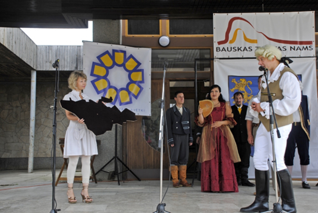 Pērn Bauskas novada pirmajos svētkos iedibinātā tradīcija rīkot pasākumus visos pagastos būs arī šogad. 
Autors: No «Bauskas Dzīves» arhīva.