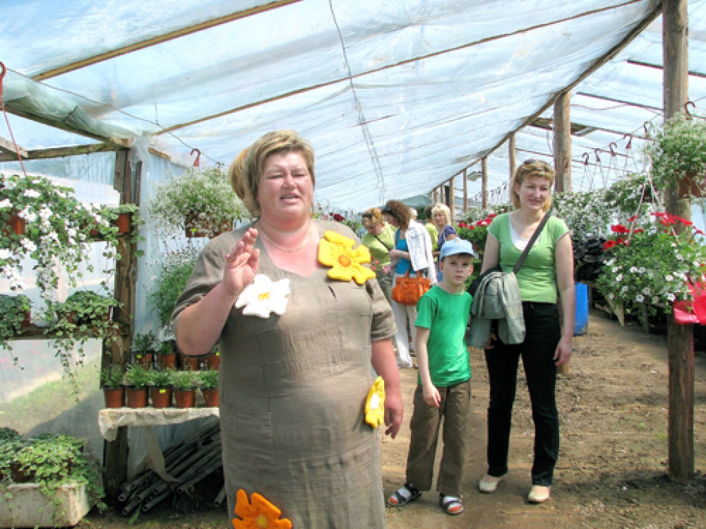 Iveta Ļekūne «Sprīdīšos» ik gadu rīko Puķu dienu, tā notika arī šovasar. 
Autors: no «Bauskas Dzīves» arhīva.