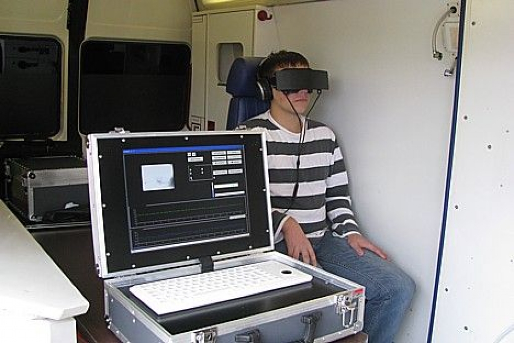 Neizgulējies un noguris autovadītājs reaģē lēnāk, nespēj laikus pieņemt lēmumu vai pat uz vairākām sekundēm iesnaužas. Šāds stāvoklis bīstamības ziņā tiek pielīdzināts braukšanai alkohola reibumā.
Autors: csdd.lv