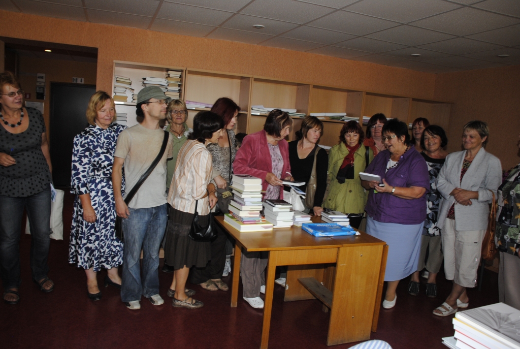 Bauskas Centrālo bibliotēku šodien, 10. augustā, apmeklē Talsu galvenās bibliotēkas 16 speciālisti.
Autors: Juris Iļņickis