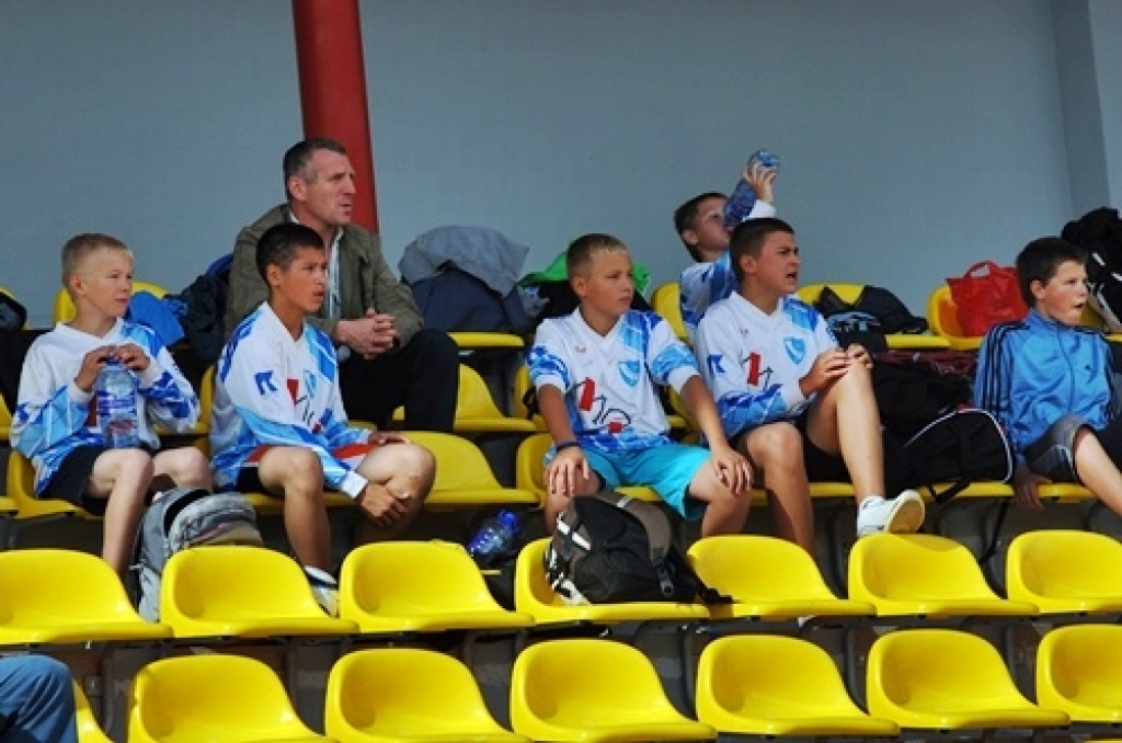  Sporta sacensības Bauskas novada Bērnu un jauniešu sporta skola sāka 9. septembrī ar 1998. un 1999. gadā dzimušo jauno futbolistu turnīru. Pirmo uzvaru savā pastāvēšanas vēsturē guva Bauskas sākumskola, kuras sastāvu pamatā veidoja jaunie...
Autors: Uldis Varnevičs