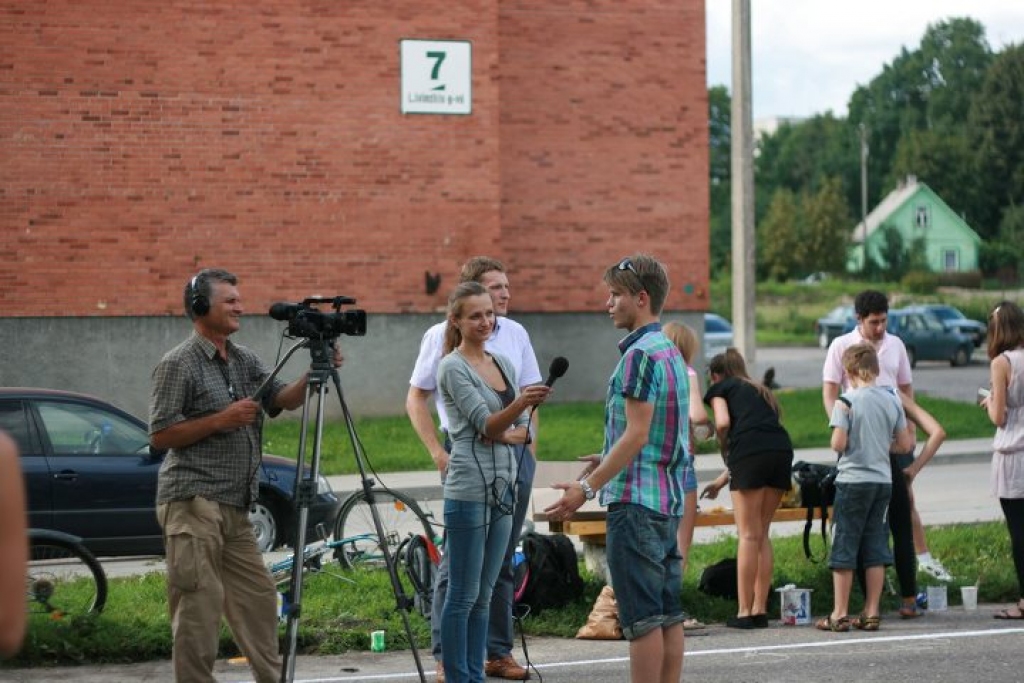  Jānis Bukšs kā brīvprātīgais strādā EČ kultūras un izklaides programmās.
Autors: No albuma.